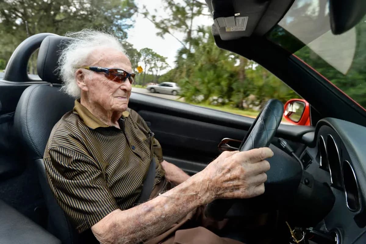 De ce un nepot plătește RCA cu 60% mai scump decât bunicul său?