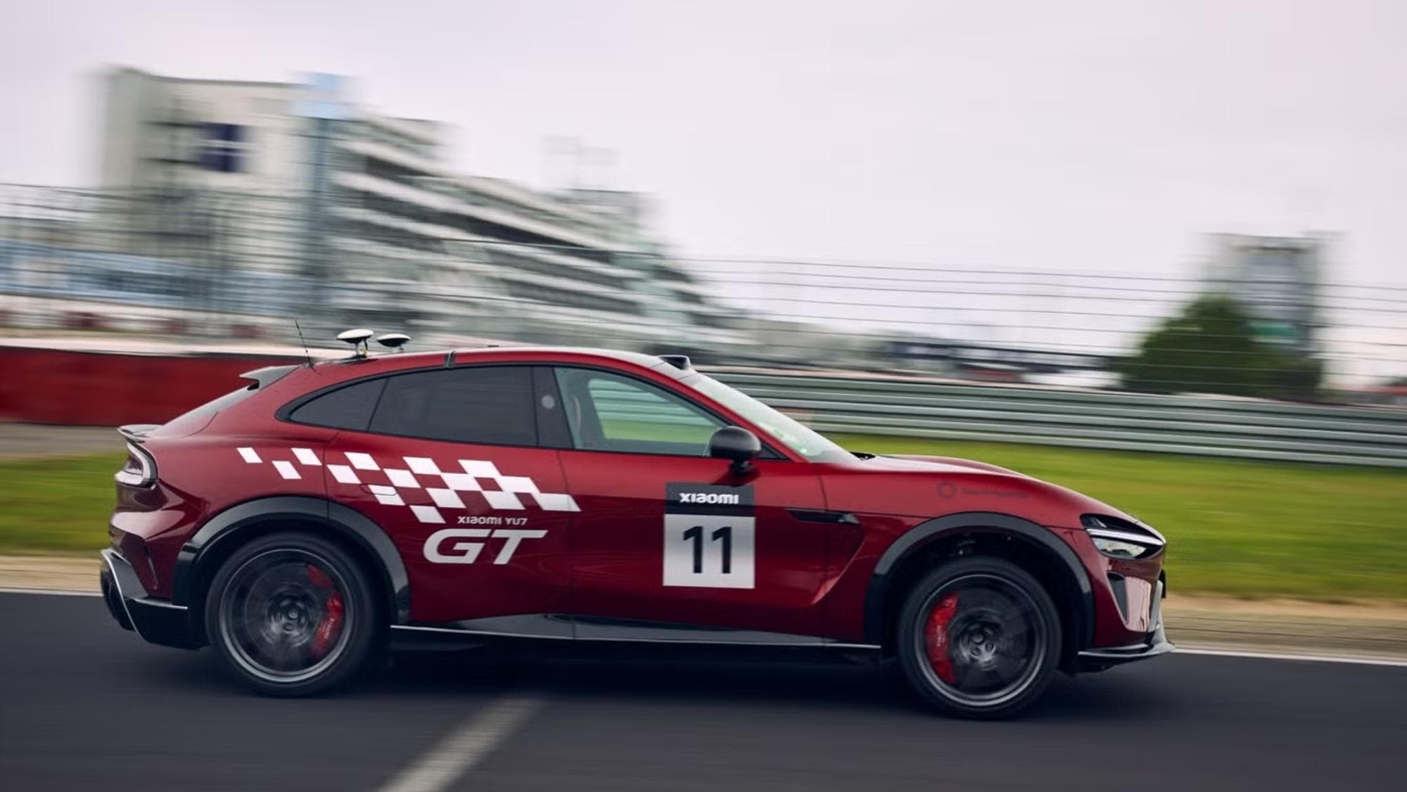 Prima mașină autonomă care stabilește un record de tur pe circuitul Nurburgring