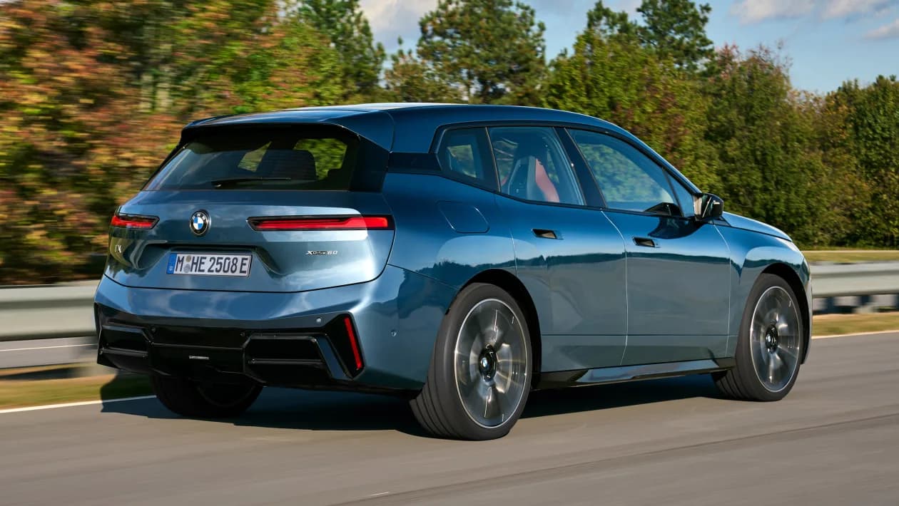 Noul BMW iX 2025 facelift: Mai multă putere și grile frontale iluminate