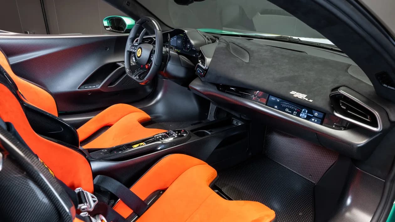 Ferrari 296 Speciale: Un Supercar Ușor, Rapid și Exclusivist