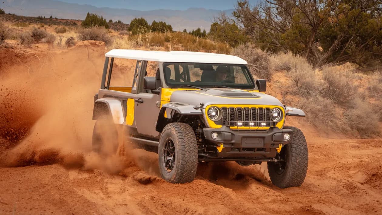 Noul Jeep Convoy Concept: un prototip îndrăzneț, pregătit pentru aventură