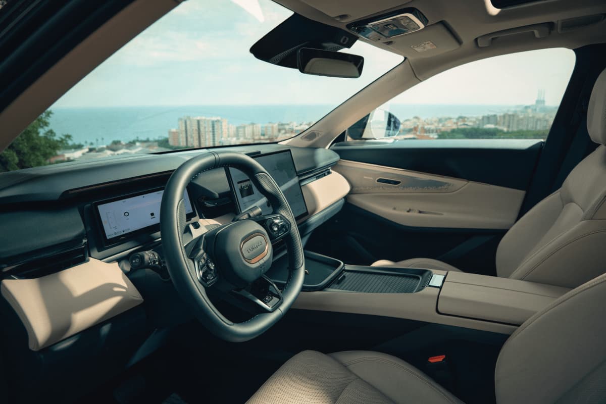 Lansarea Lynk&Co 08 în România