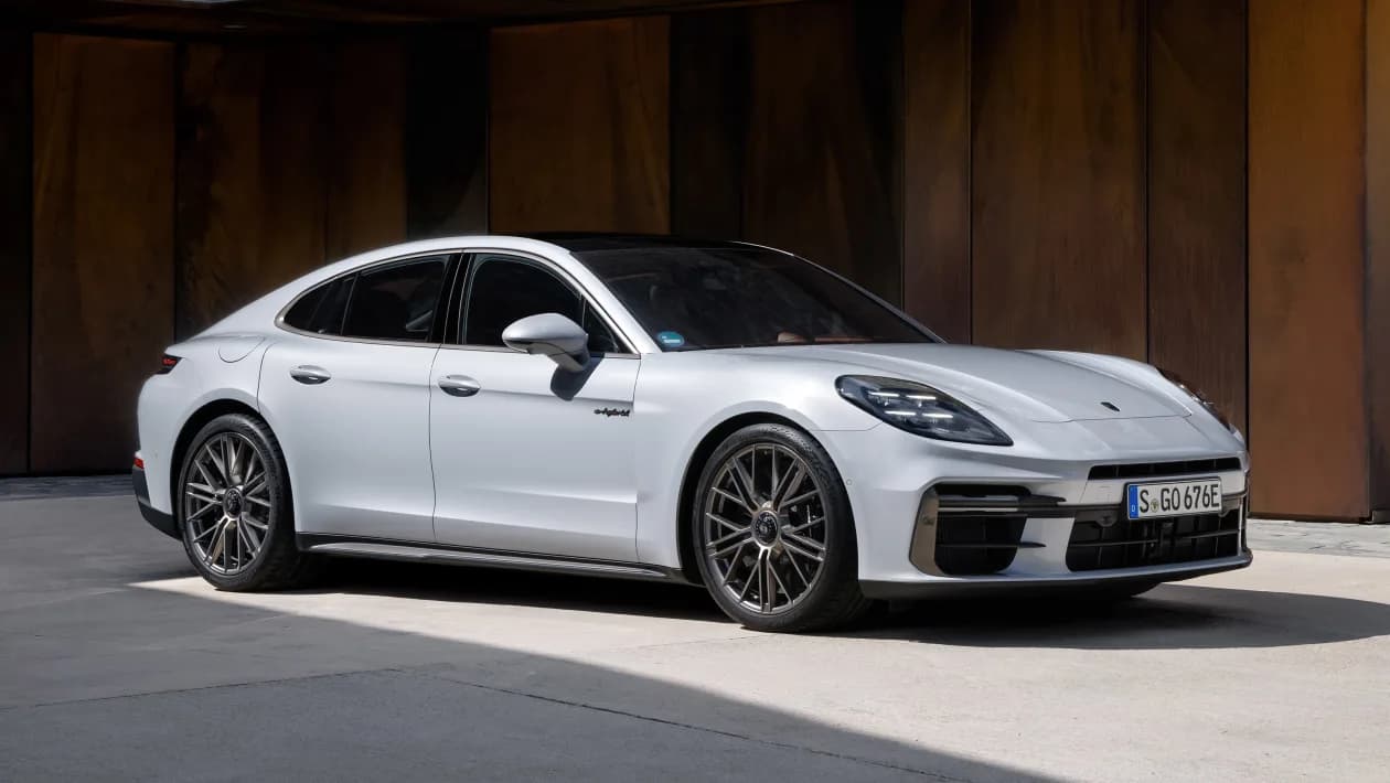 Porsche își continuă abordarea echilibrată: Modelul electric Panamera nu va înlocui versiunea pe benzină