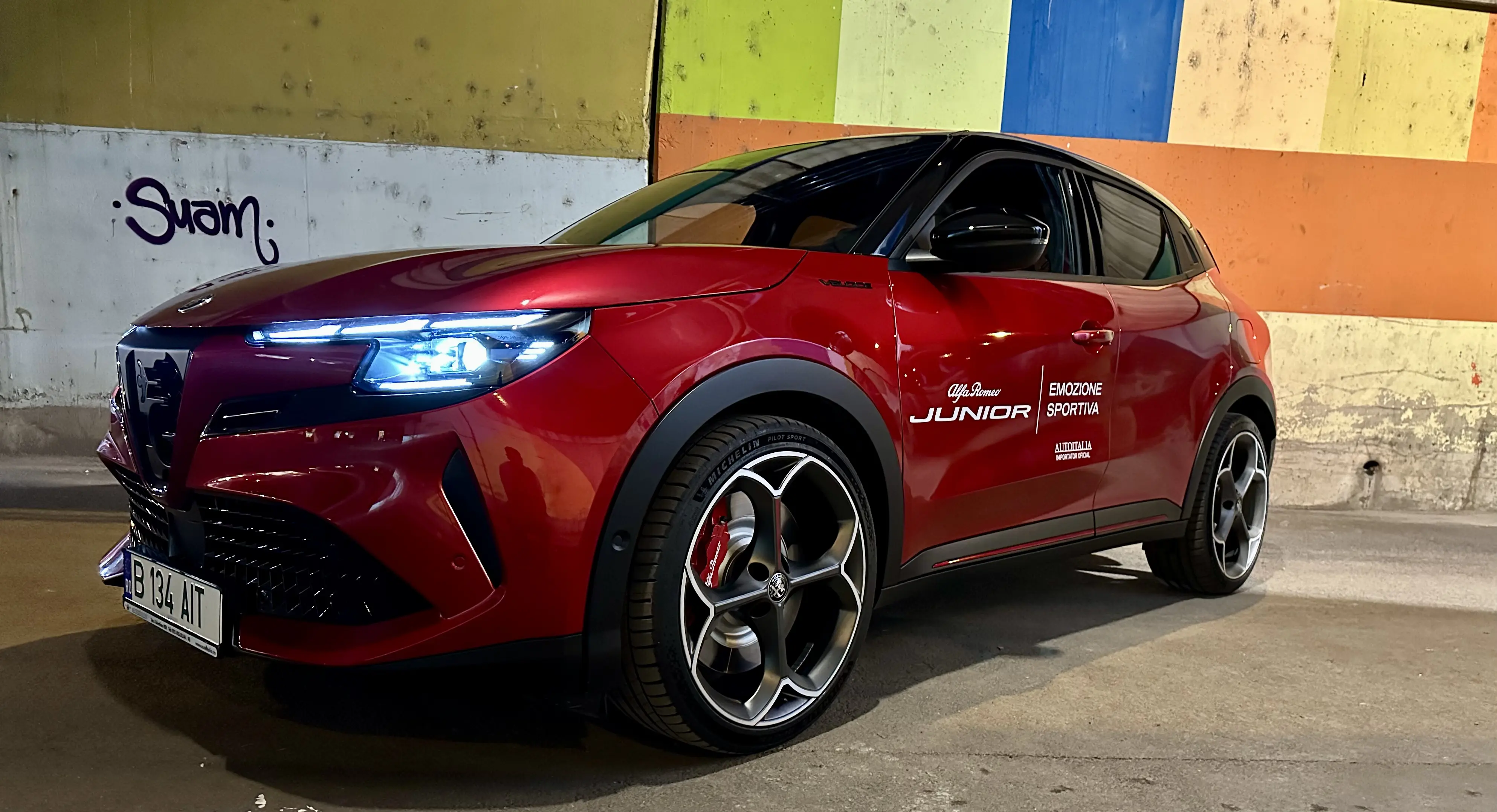 Test Drive Alfa Romeo Junior Veloce electrică – esența spiritului sportiv italian, într-un format compact și sustenabil