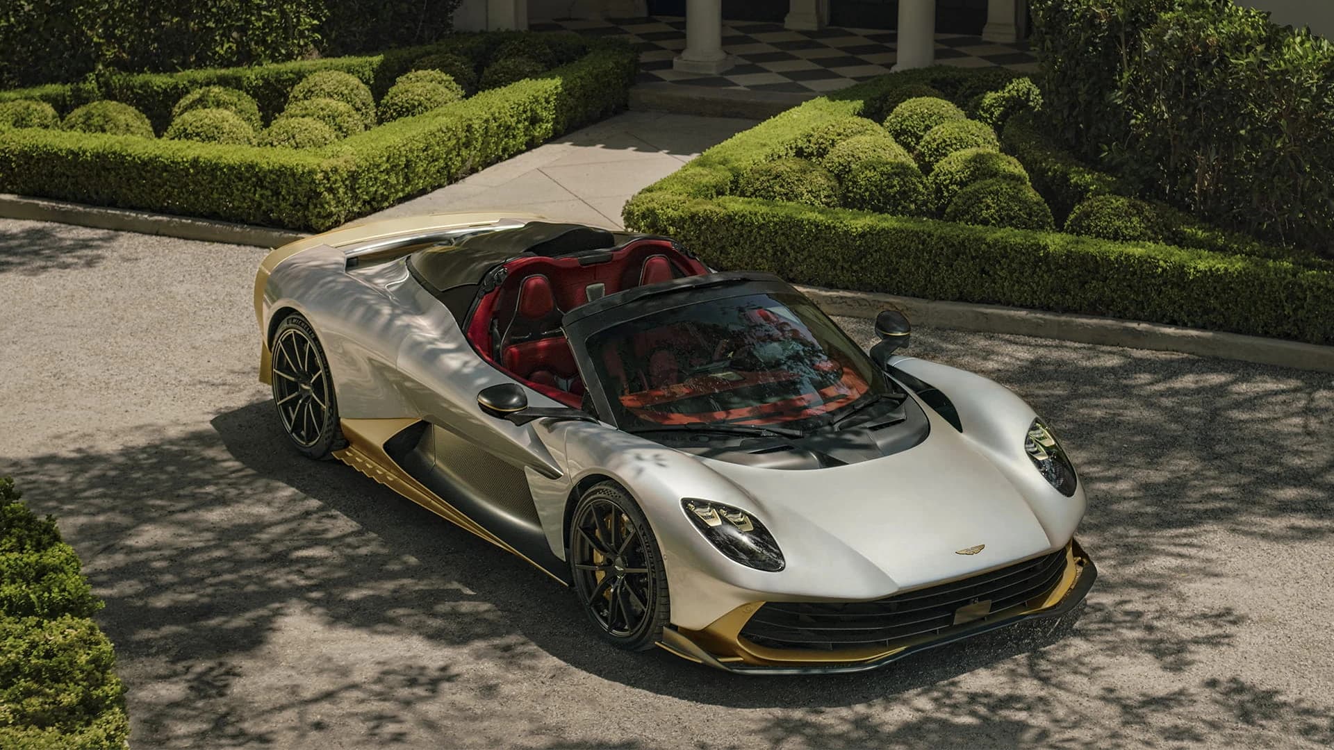 Aston Martin Valhalla Spider debutează cu 1.079 CP și 350 km/h fără acoperiș