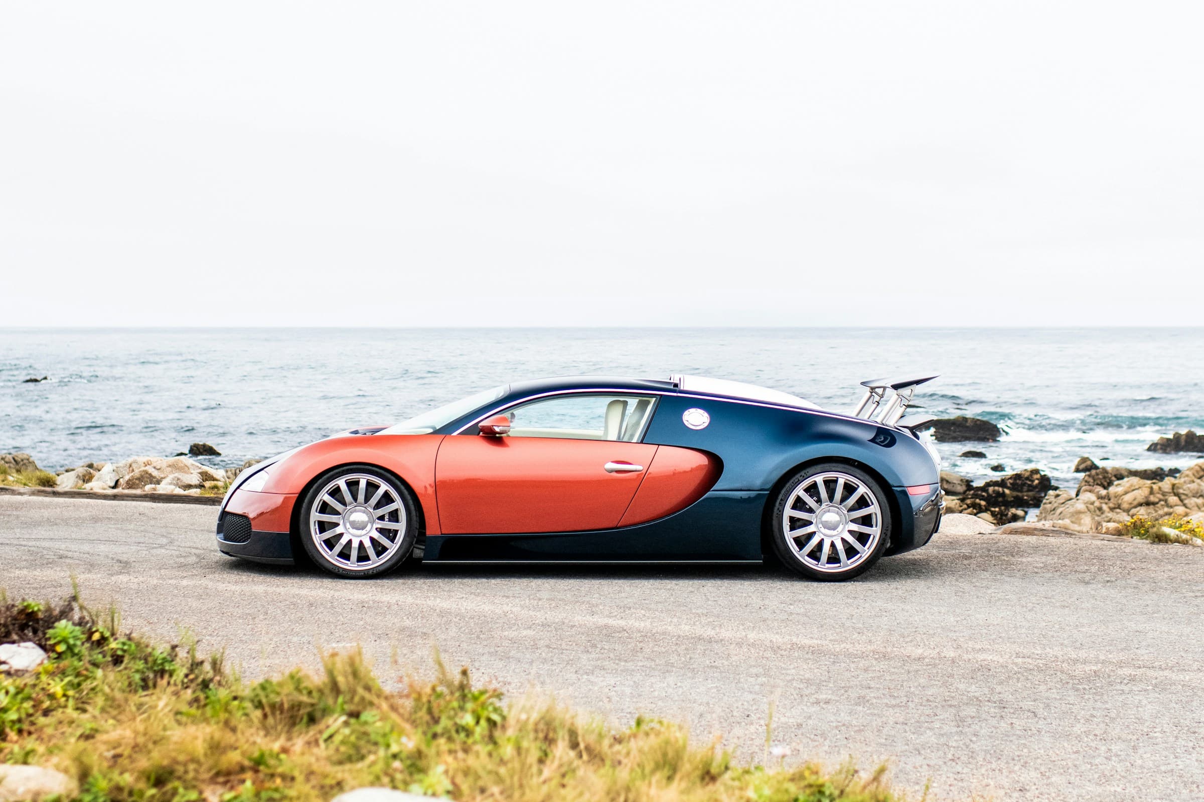 Bugatti a restaurat un Veyron unicat la 20 de ani, la Molsheim