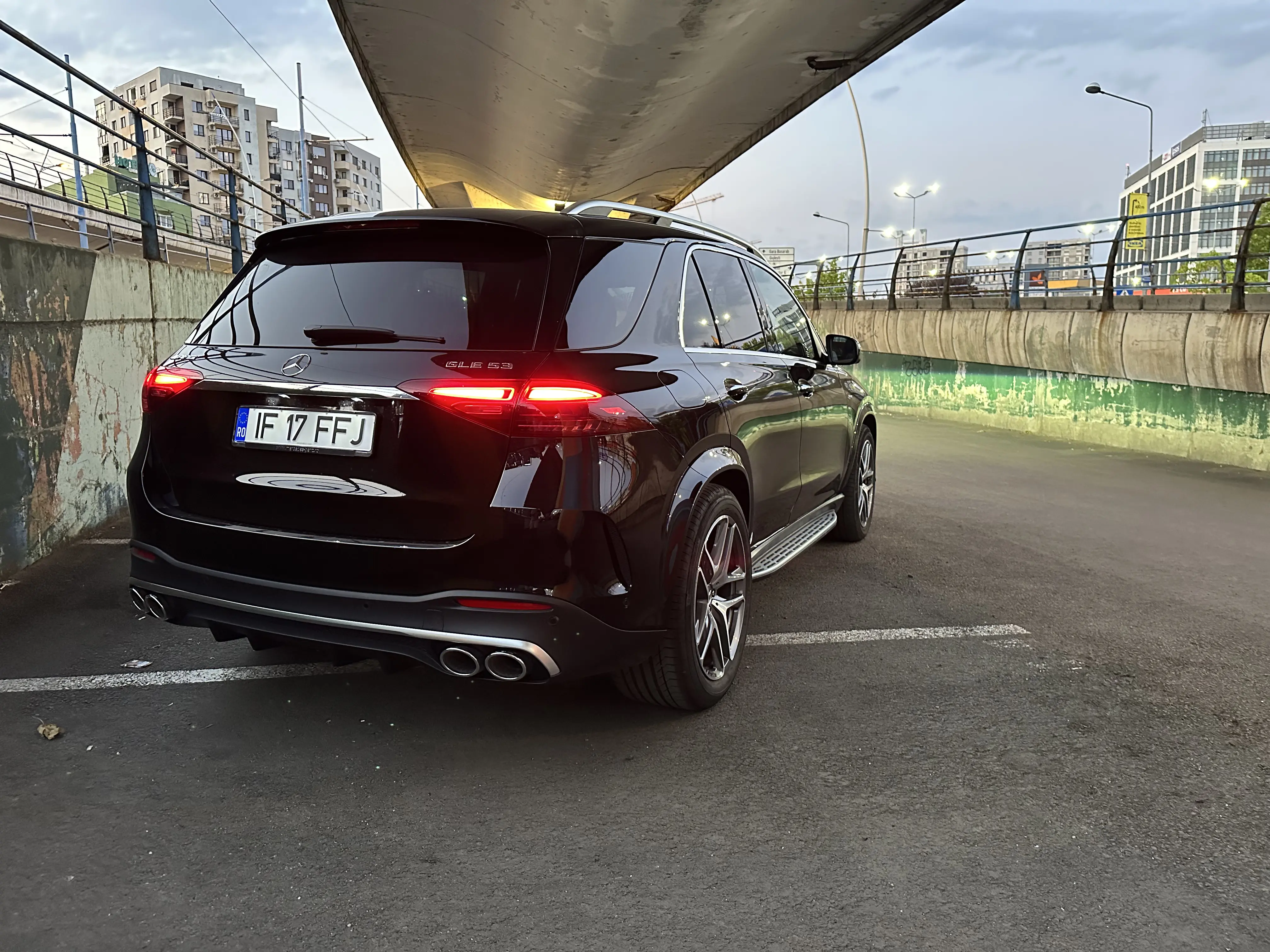 Test drive Mercedes-Benz GLE 53 AMG 2025 facelift: Surpriza din spatele volanului unui SUV cu 435 CP
