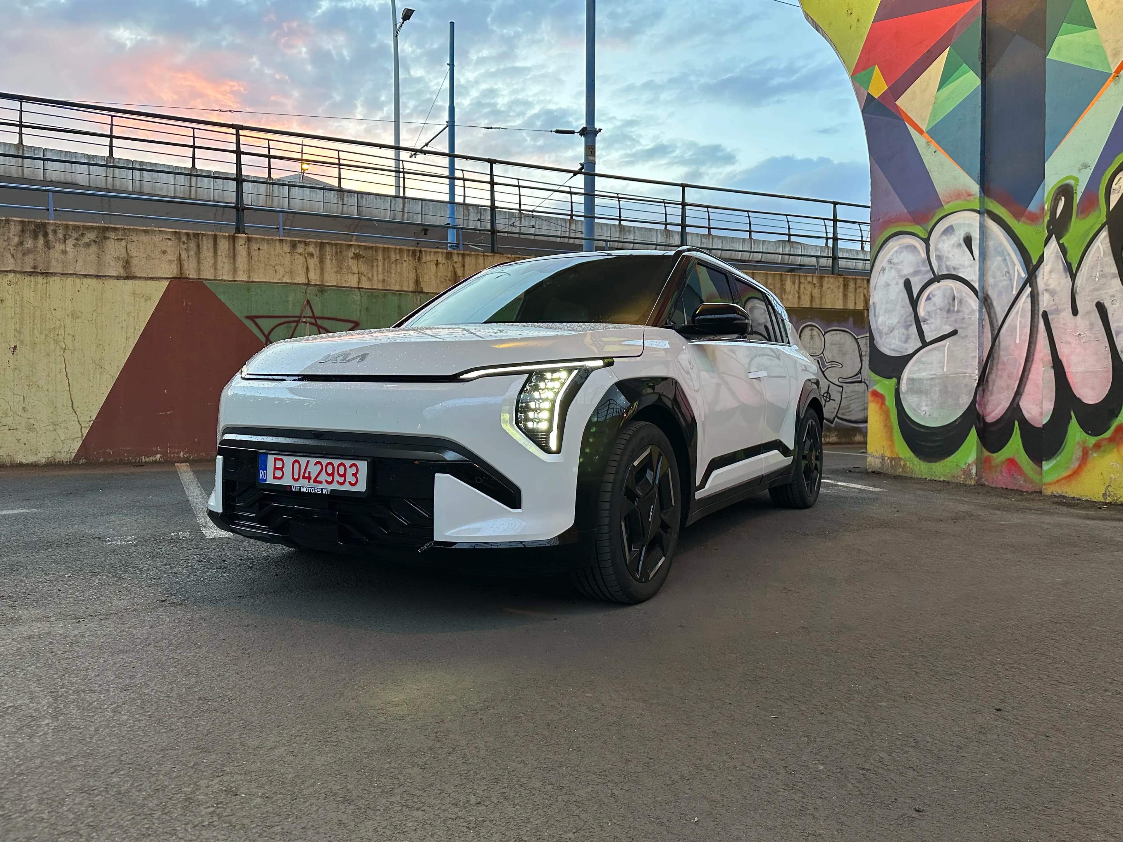Cele mai bune SUV-uri electrice în România în 2026: 10 modele care merită comparate