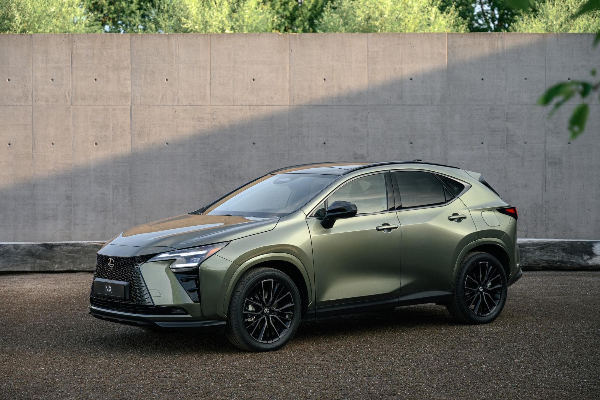 Noul Lexus NX vine în Europa în 2027: versiunea plug-in hybrid are 307 CP și peste 100 km autonomie