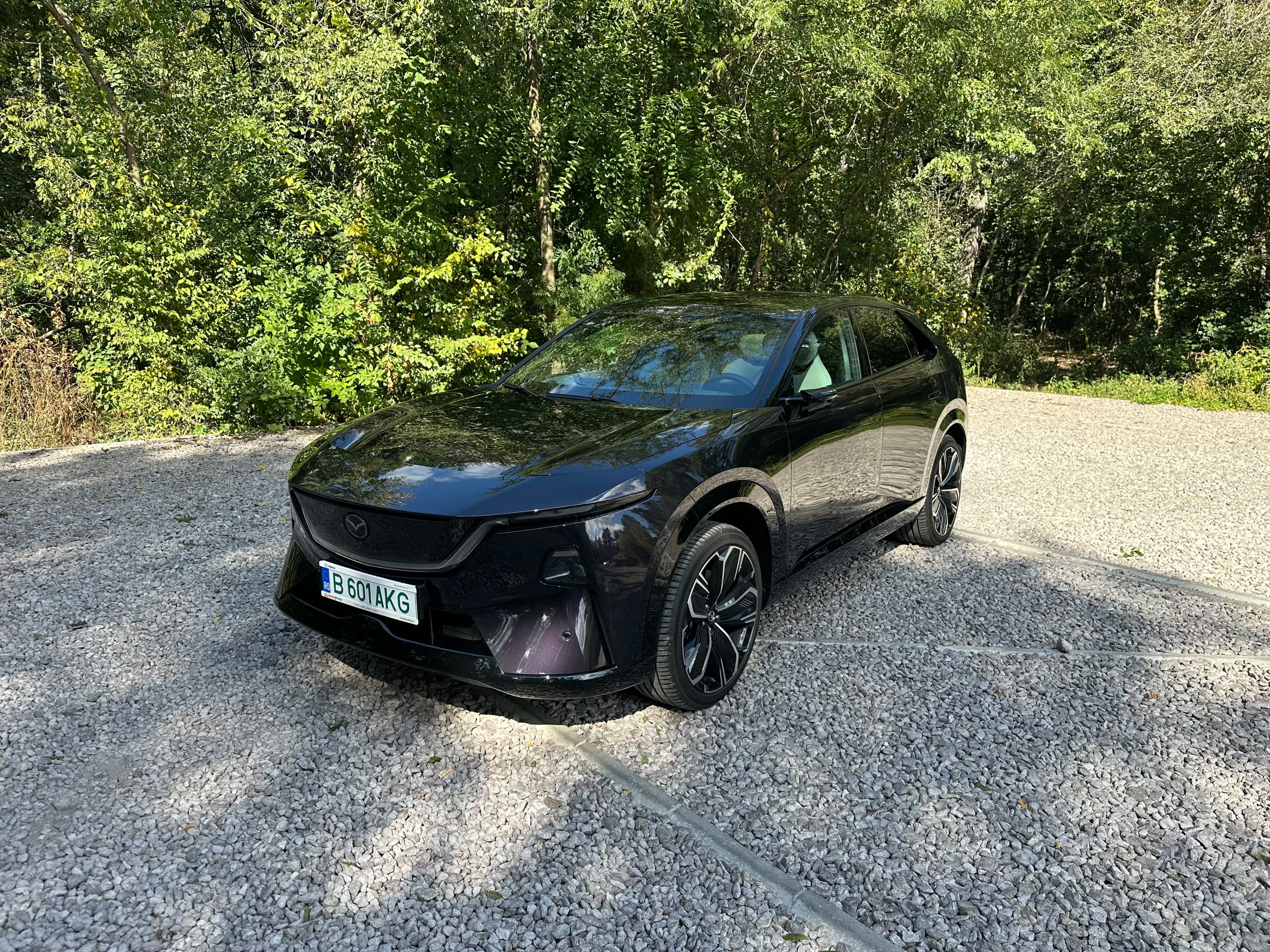 Test Drive Mazda CX-6e 2026: un SUV electric foarte reușit, dar prețul îl pune într-o poziție dificilă