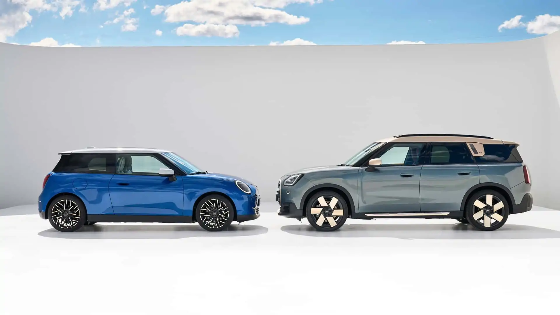 Mini începe să vândă mașinile cu un model de vânzări hibrid în Europa începând cu anul viitor