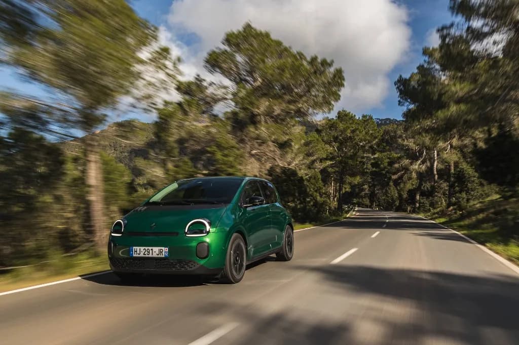 Renault Twingo E-Tech electric poate fi comandat în România de la 19.590 €