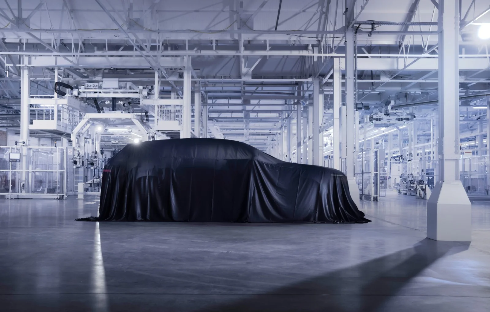 Bentley dezvăluie primele detalii tehnice ale primului său SUV electric de lux pentru oraș