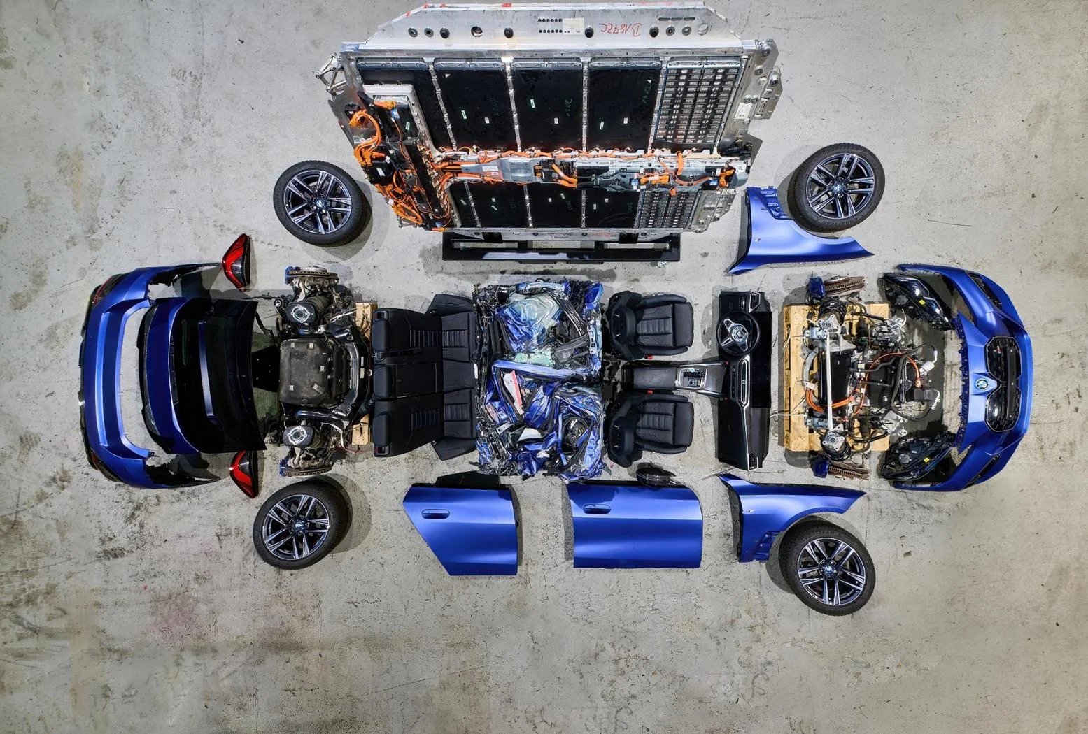 BMW și PreZero colaborează pentru reciclare și reducerea dependenței de materii prime în România