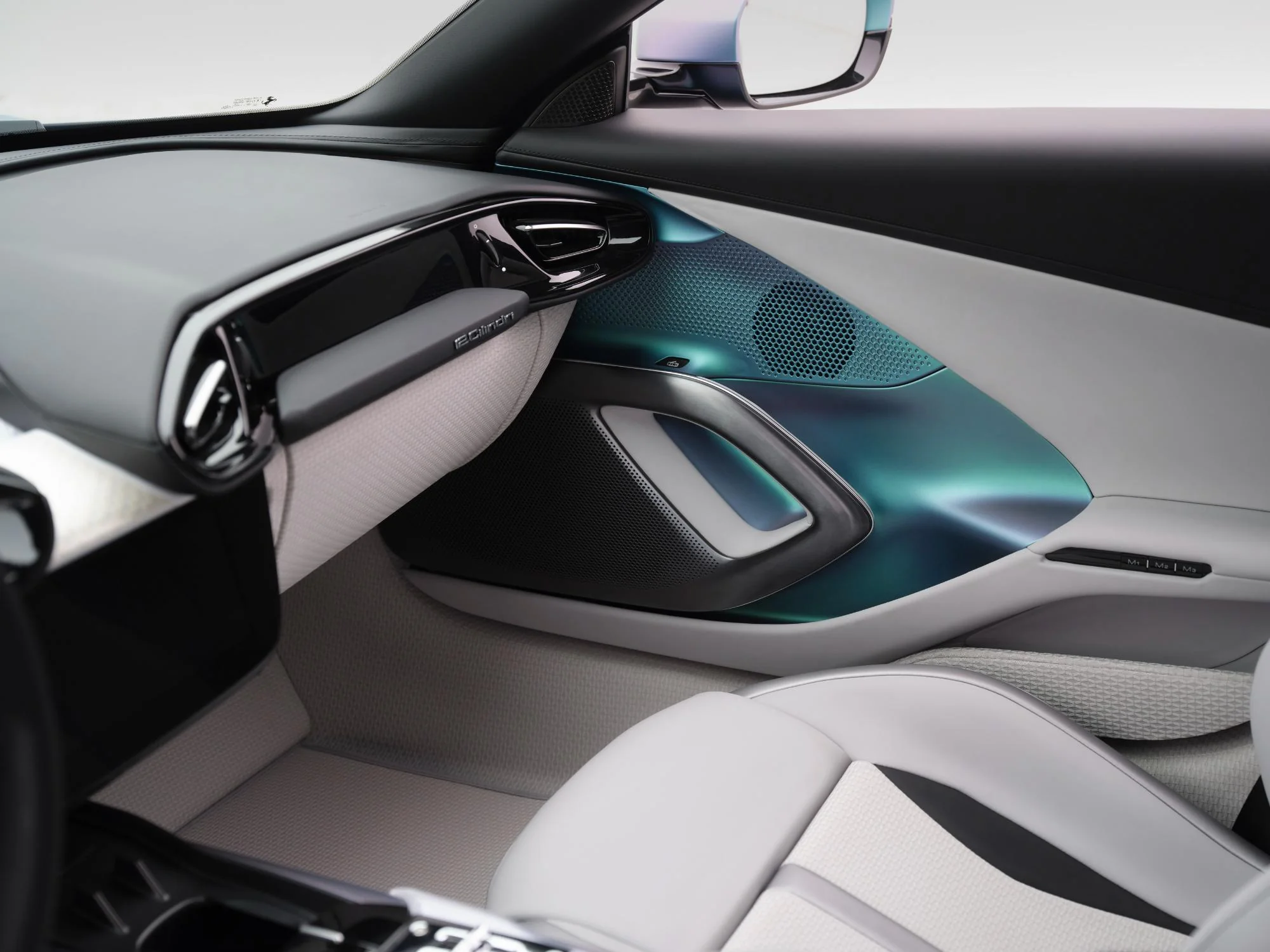 Unicat Creat În Parteneriat cu 4 Artiști Coreeni