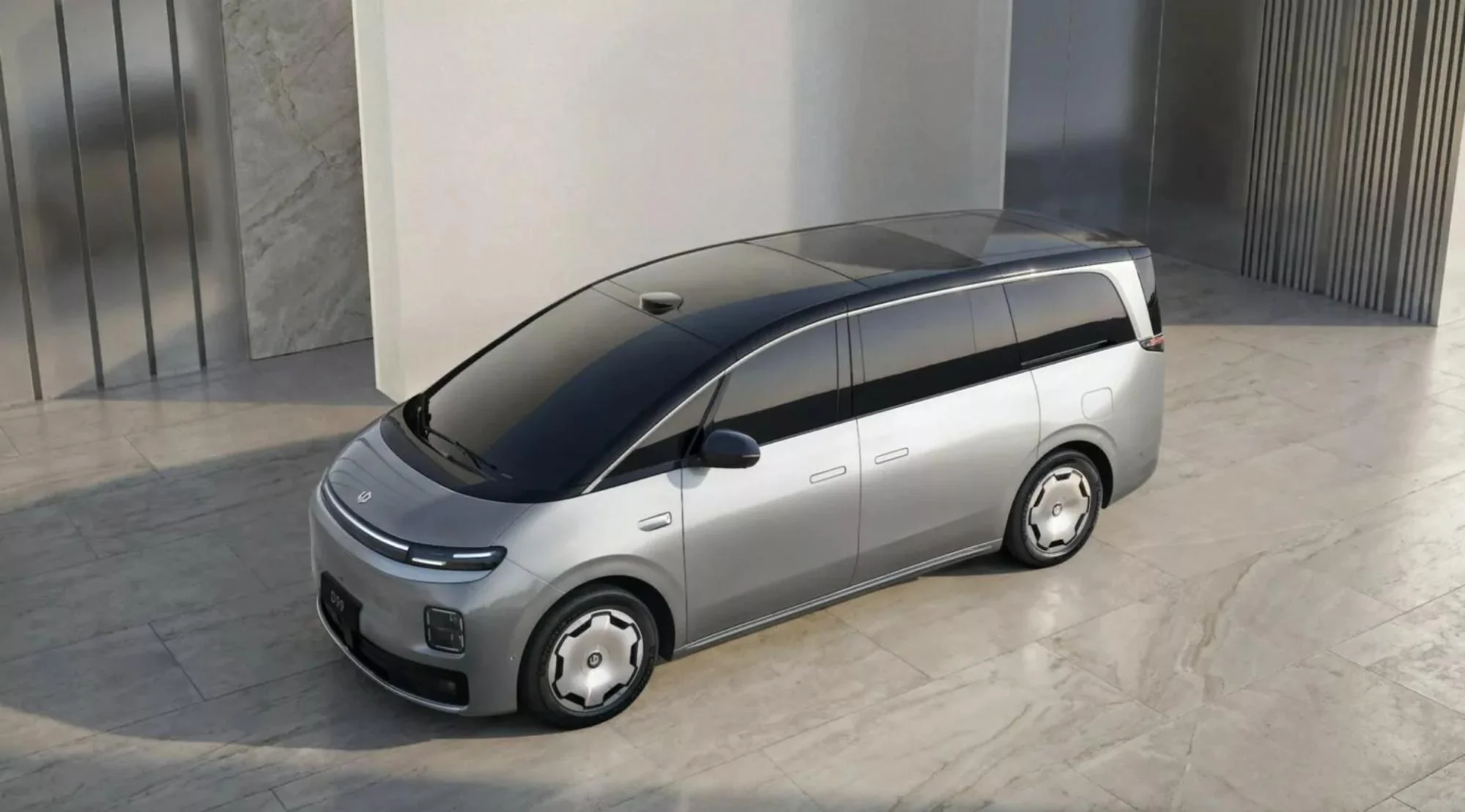 Primul monovolum electric al producătorului chinez, acum disponibil în România