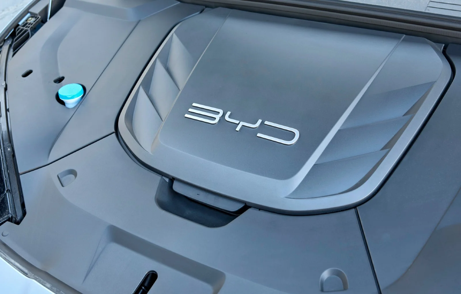 BYD lansează bateria Blade cu încărcare rapidă în mai puțin de 12 minute