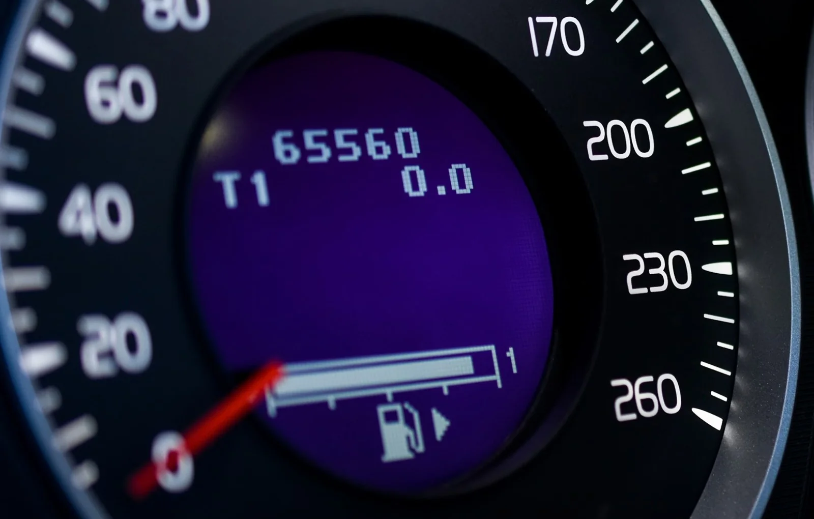 Mașinile vechi de 5 ani din România au kilometrajul redus în medie cu peste 70%