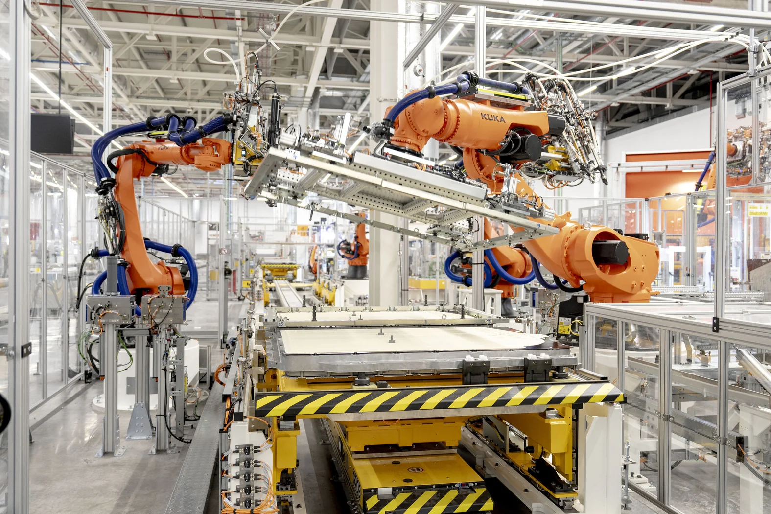 Seat și Cupra deschid uzina de baterii din Barcelona, cu o producție zilnică de 1.200 de unități