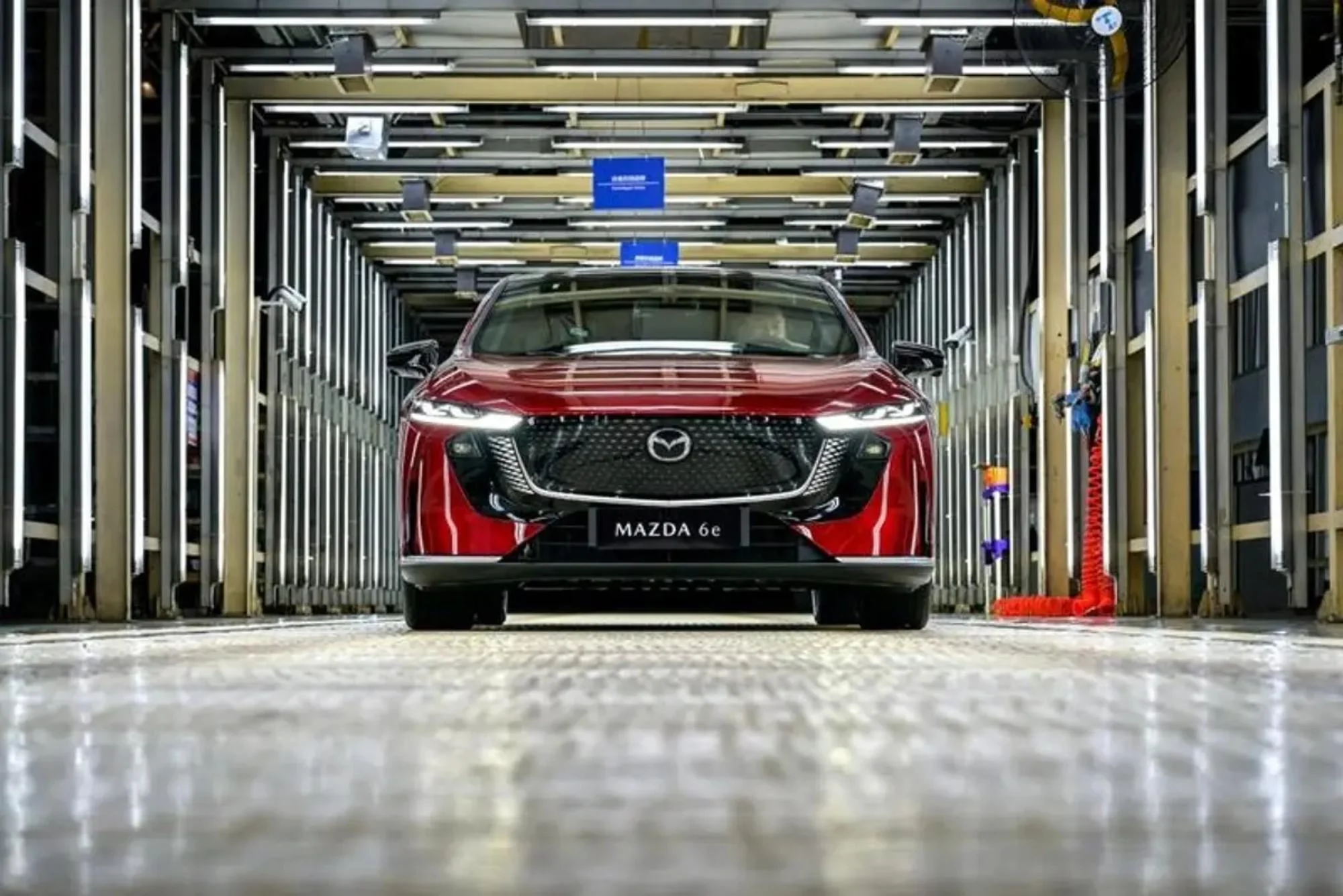 Mazda lansează dezvoltarea unei arhitecturi dedicate pentru mașinile electrice în România