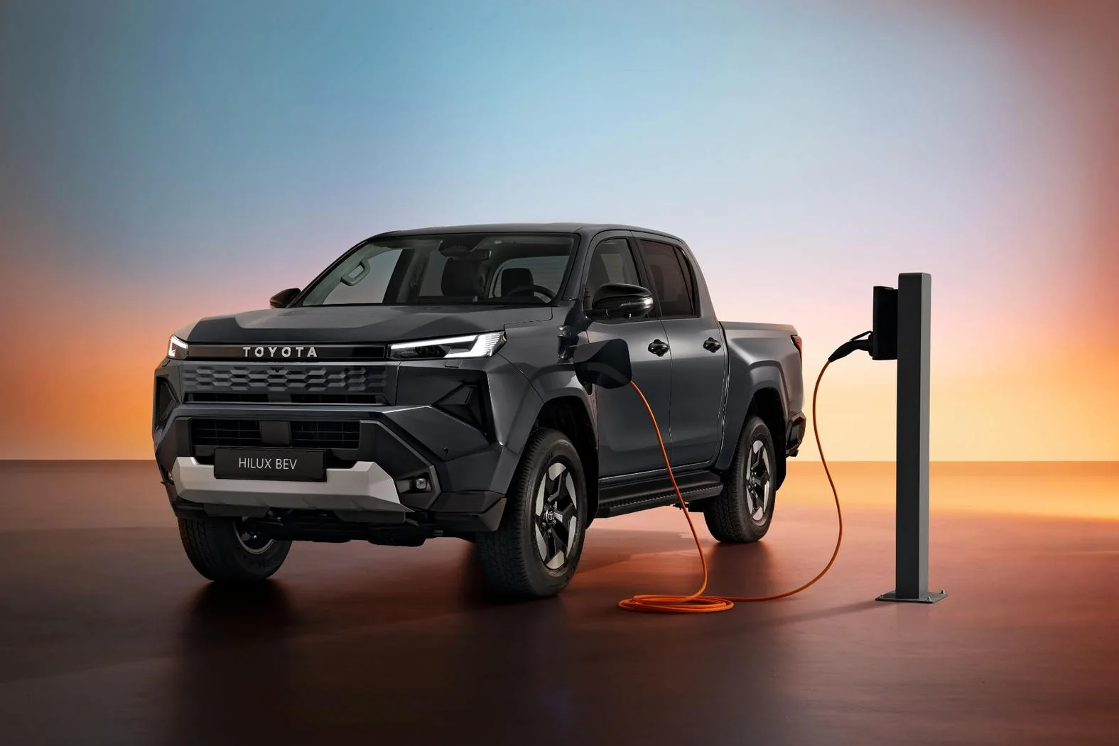 Noua generație Toyota Hilux, acum și în versiune 100% electrică – Lansare în premieră locală