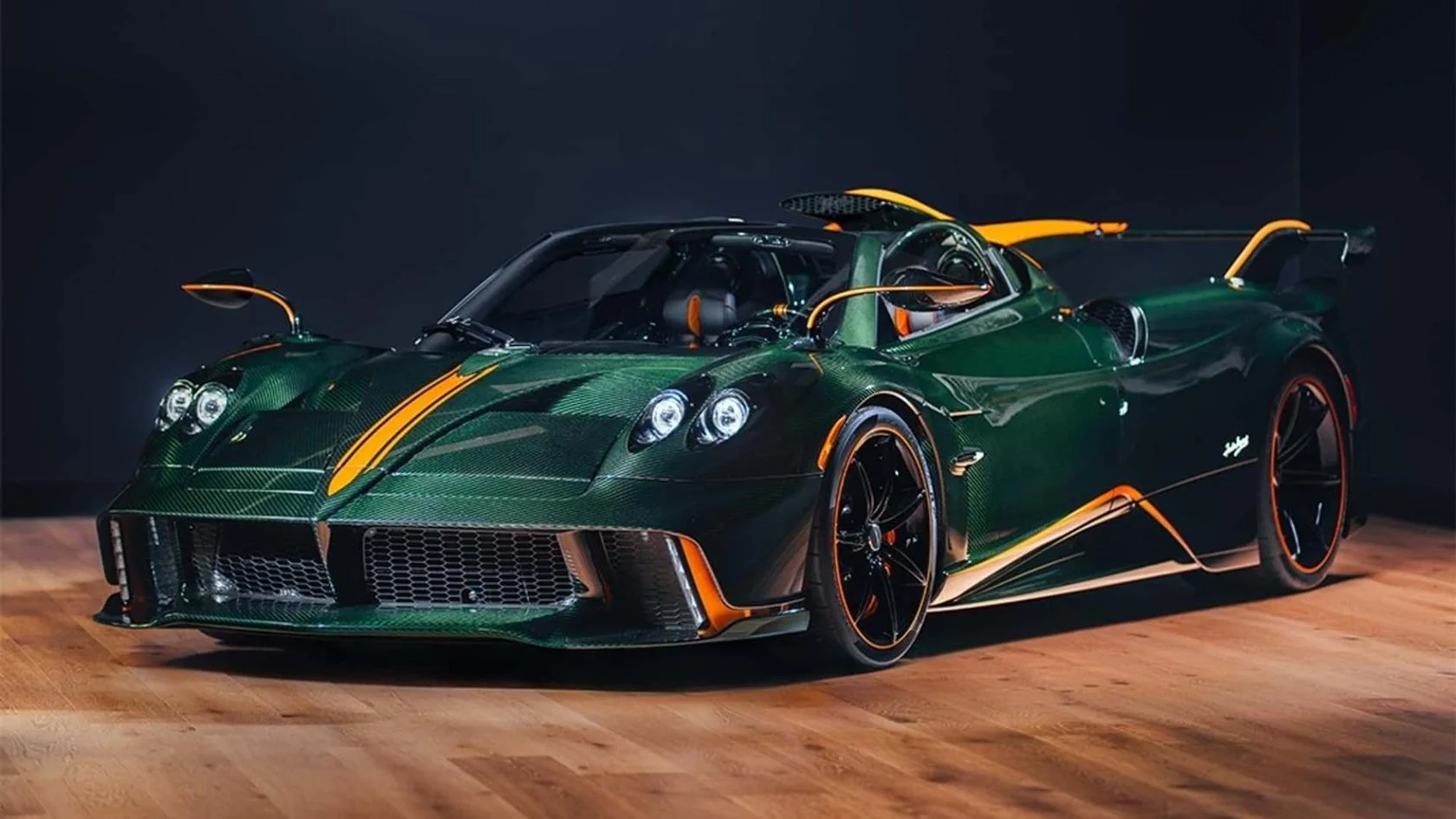 Pagani Huayra lansează o ediție aniversară specială pentru 70 de ani de la naștere