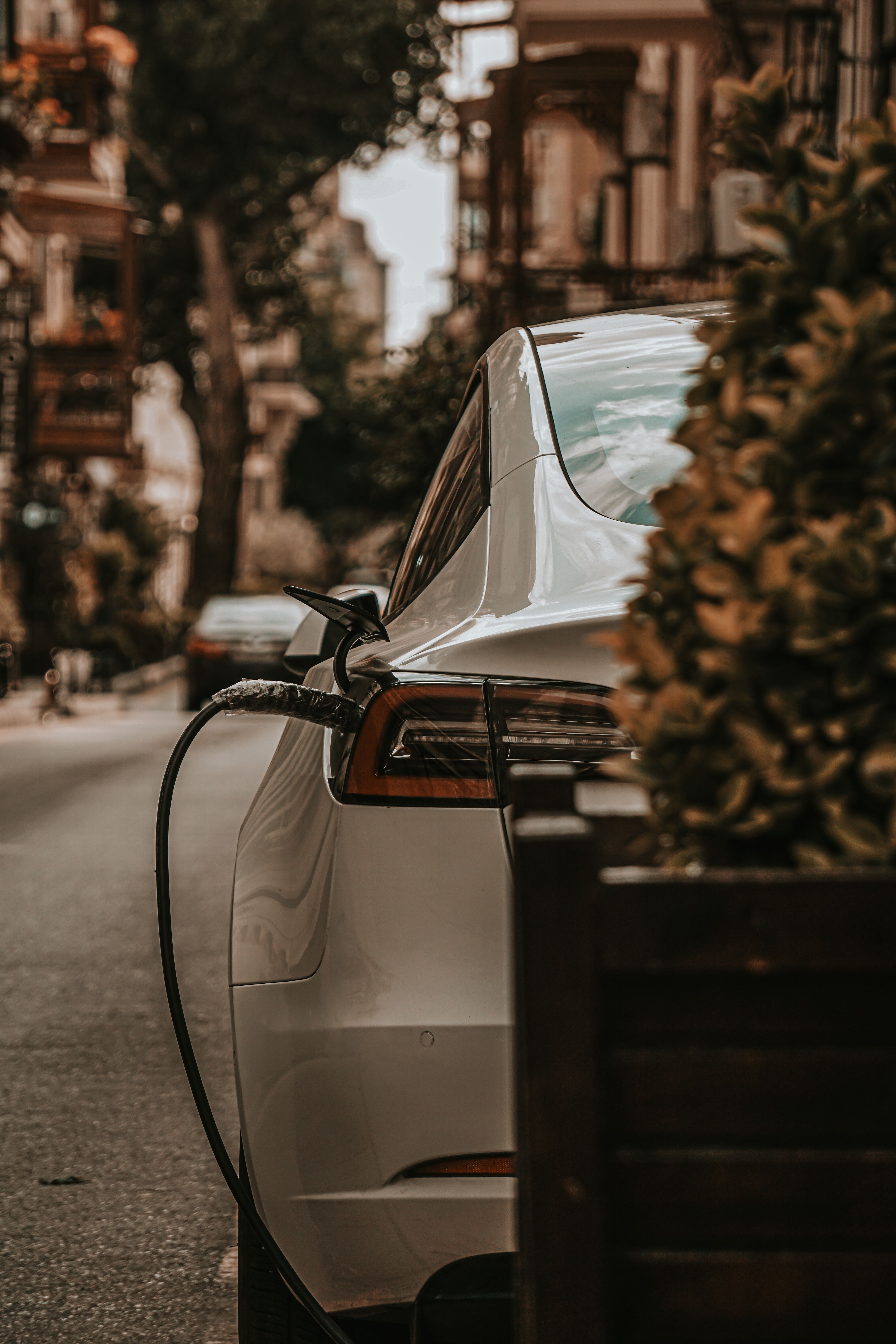 Rabla 2026: mașină electrică la încărcare